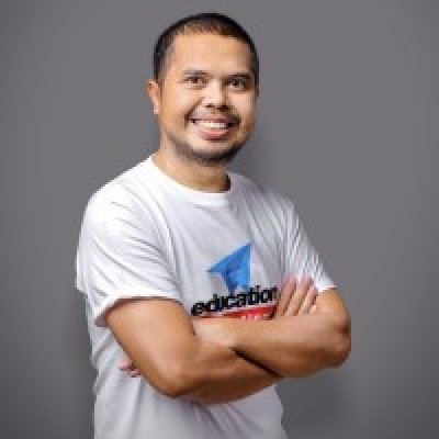 Ucu Komarudin
